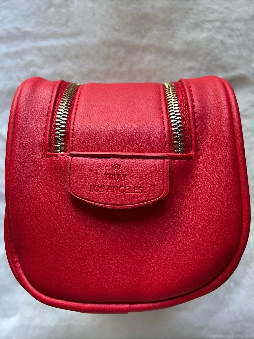 TRULY sleek cosmetic